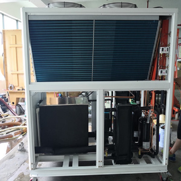 Miksi teollisuusvesijäähdytin tarvitsee paisuntasäiliön?